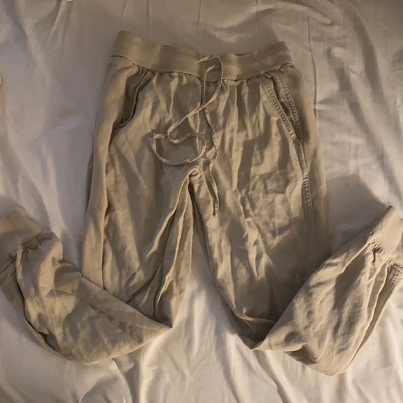 Joggers - Picture 1 of 4